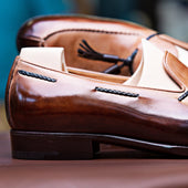 Loafer With Hand Stitched Apron Tassels And Braided Band Patinized