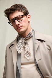 Foulard fantasia paisley sabbia