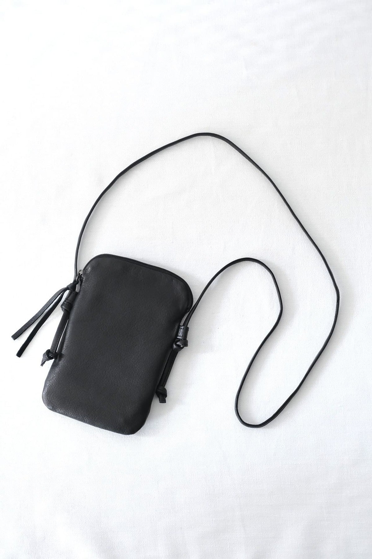 FUJITO Leather Mini Pouch Black | Directors Web Shop powered by BASE