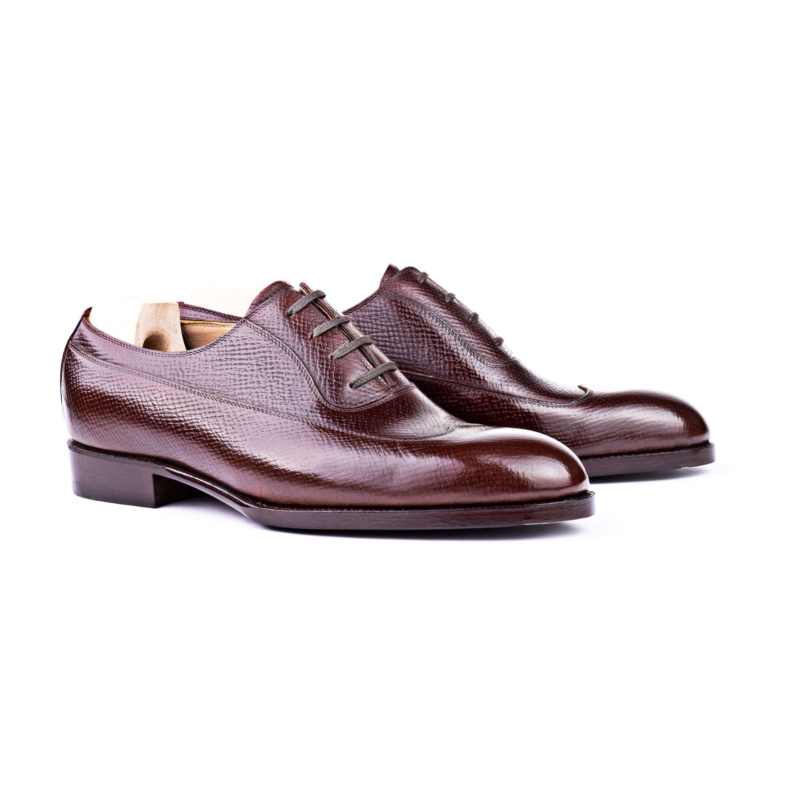 Slightly Rounded Wingtip Oxford In Dark Brown Russian Calf