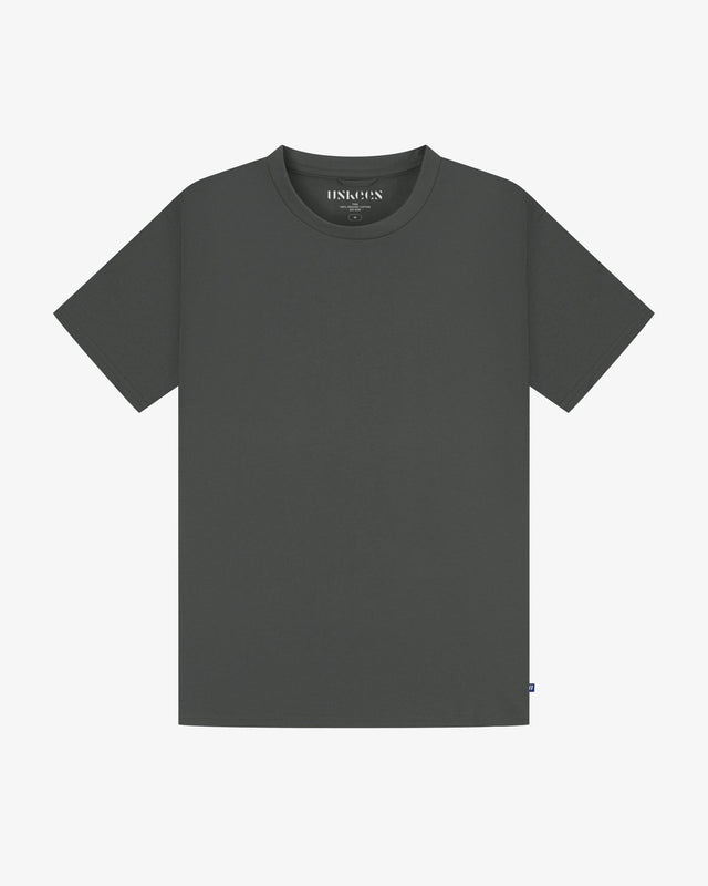 7006 Essential t-shirt - norway spruce