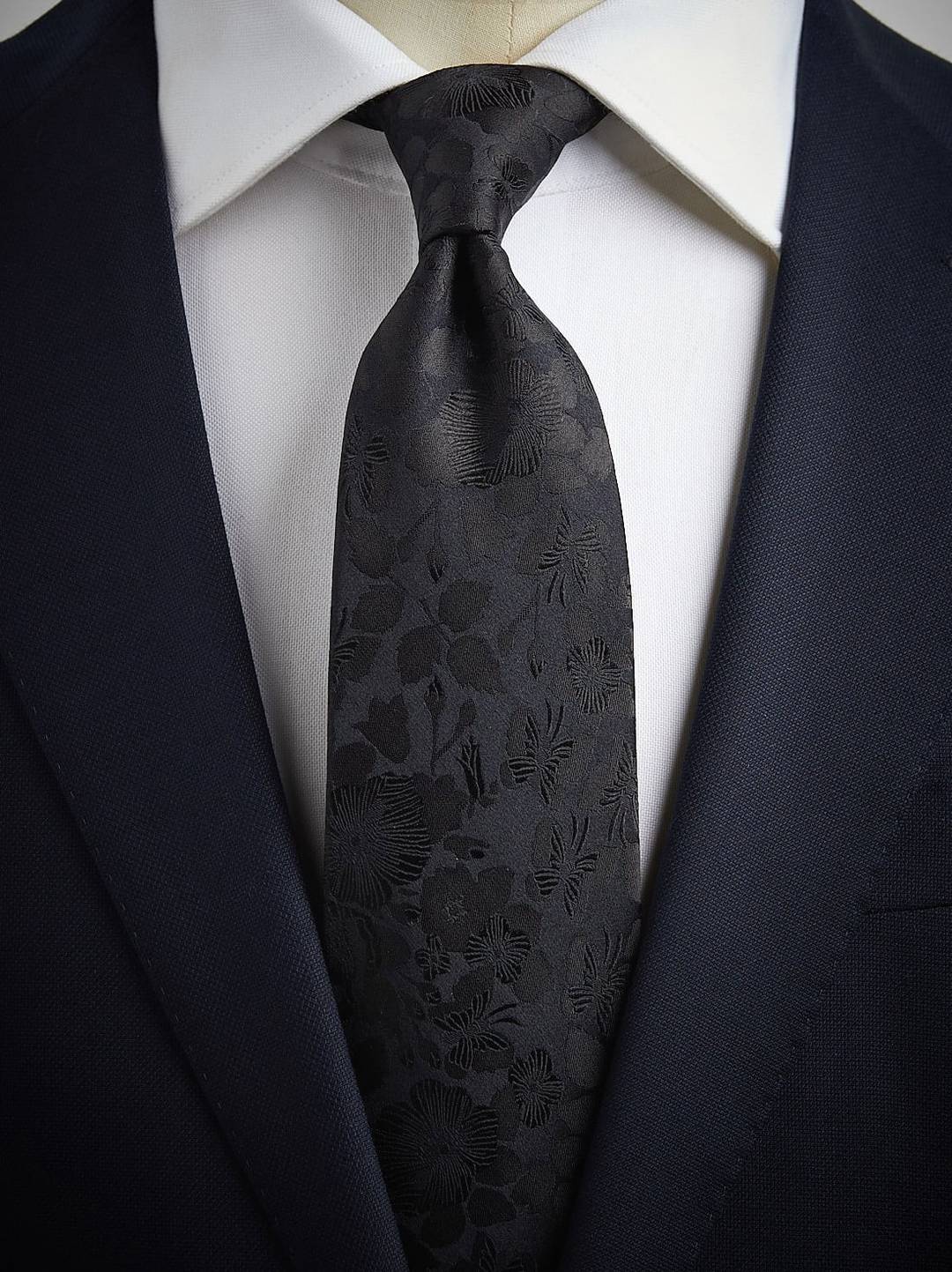 Tie Floral
