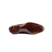 Elegant Swan Neck Derby
