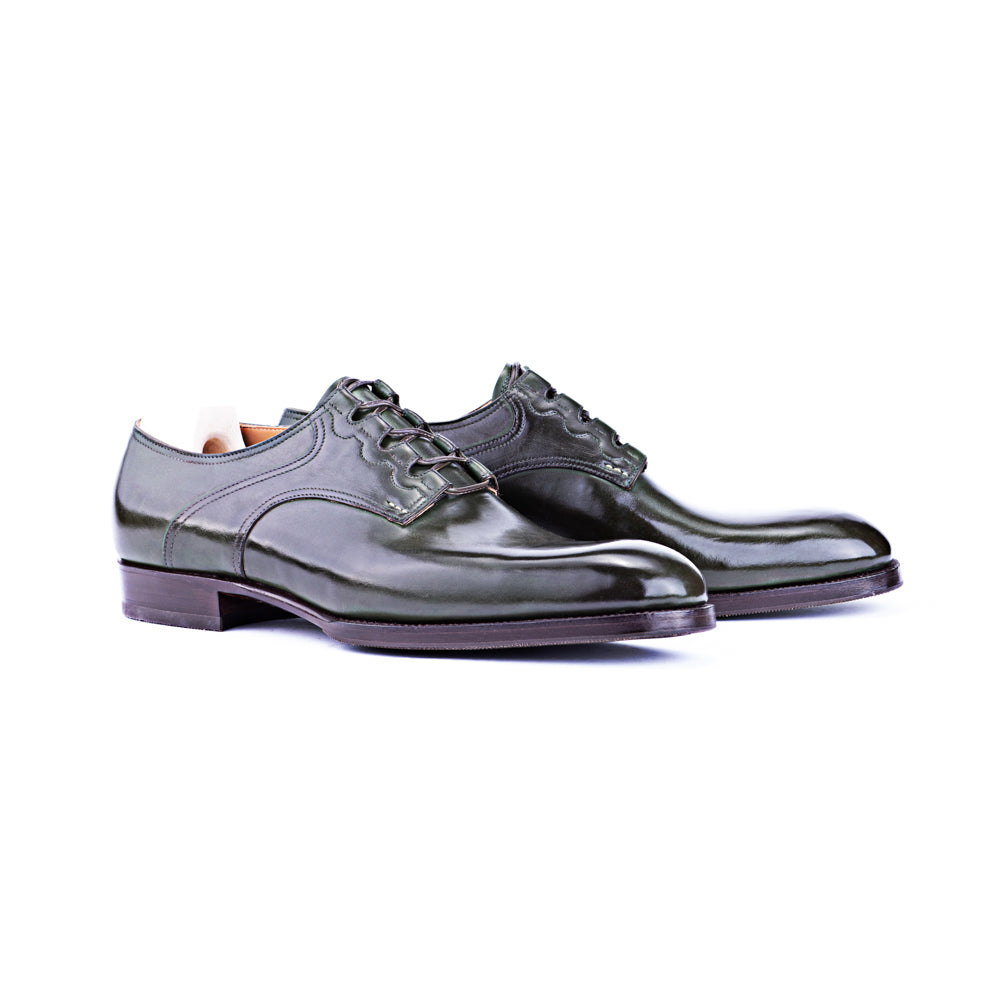 Ghillie With Plain Apron In Green Crust Calf Leather