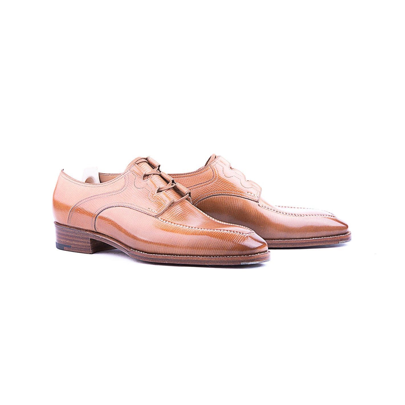 Ghillie With Hand Stitched Apron And Higher Heel In Light Brown Calf Leather