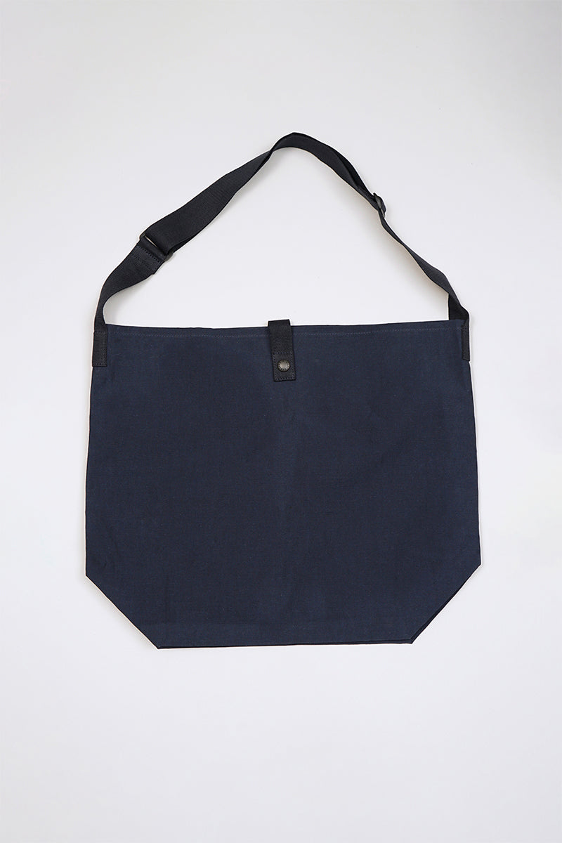 Man Multi Bag Weather Cloth