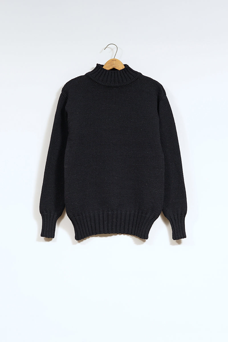Man High Neck Knit