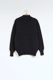 Man High Neck Knit