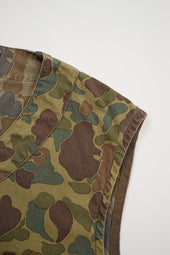 オンラインストア限定【ナイジェル・ケーボン】MAN / クリケットベスト - ダックハンターカモ / CRICKET VEST - DUCK HUNTER CAMO