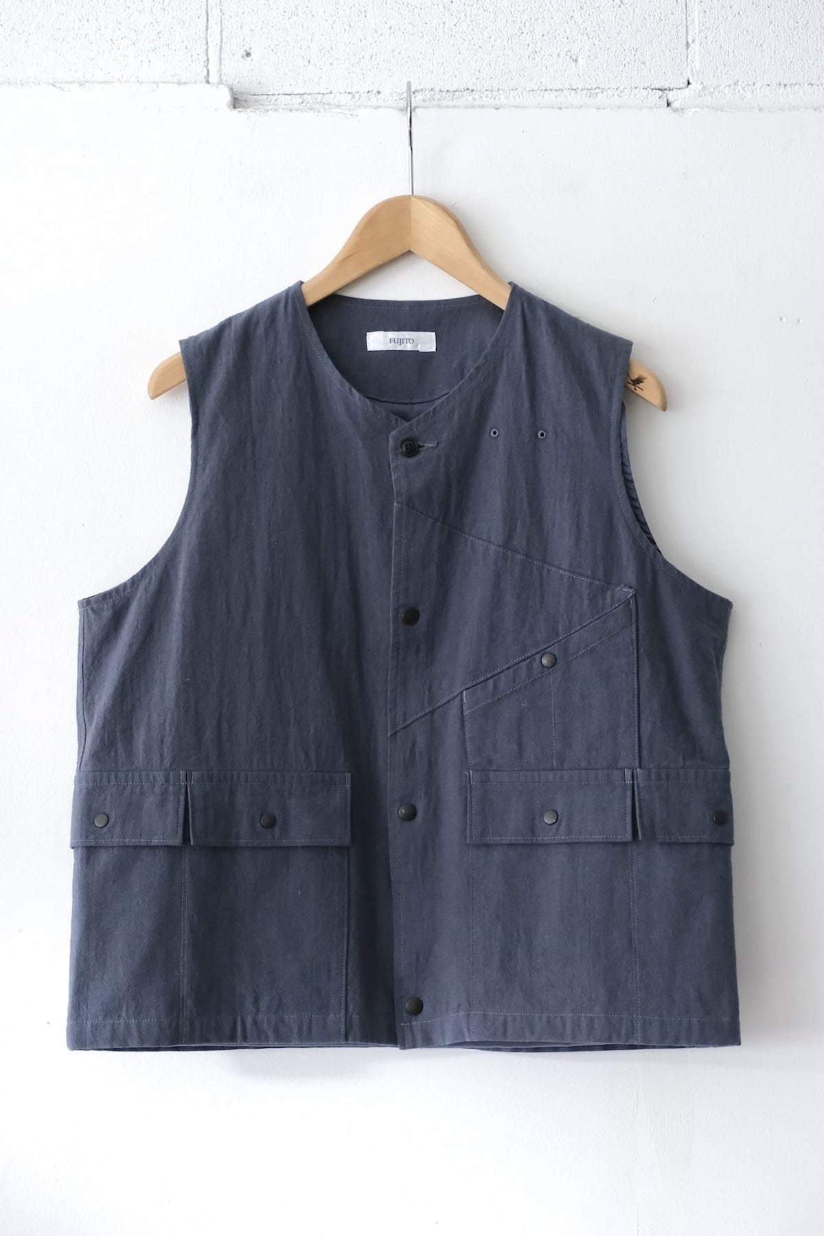 Fujito Hunting Vest Gray Directors Web Shop Powered By Base