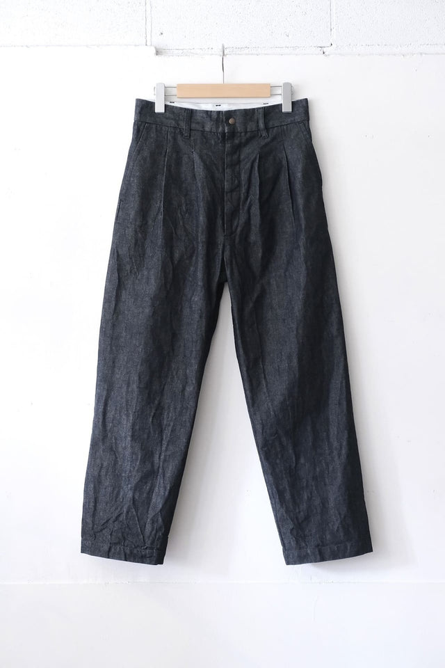 FUJITO 2 Tuck Trousers Indigo Blue,Light Gray | Directors Web Shop powered by BASE