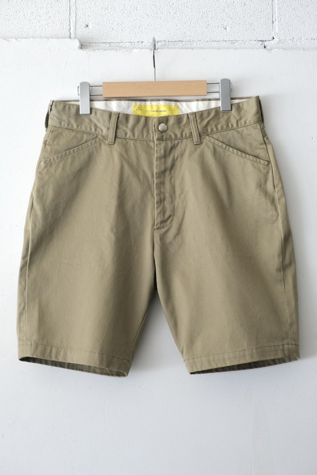 N O Un 4 Pocket Shorts Beige Directors Web Shop Powered By Base