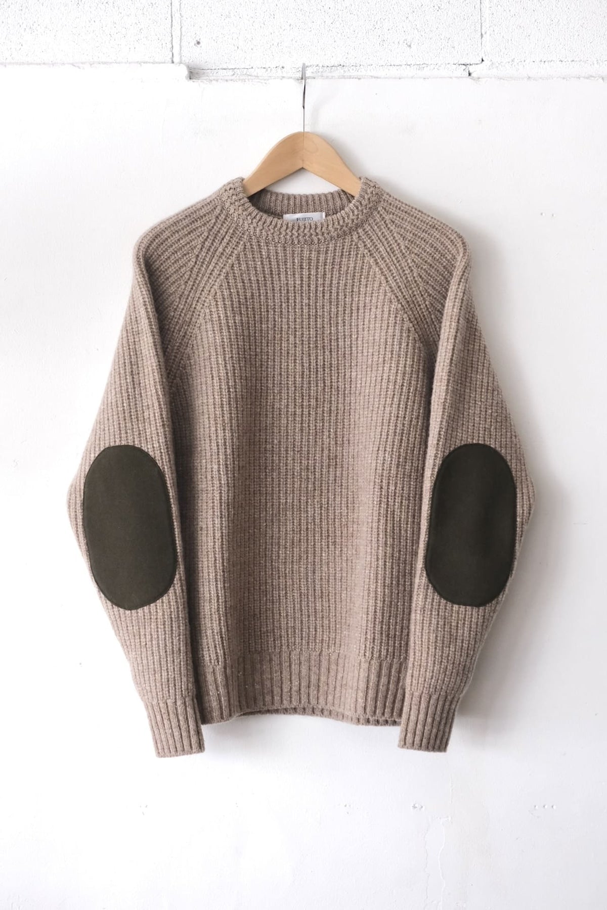 FUJITO Rib Knit Sweater Beige,Charcoal | Directors Web Shop powered by BASE