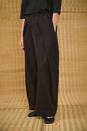 Overlap Pleated Trousers In