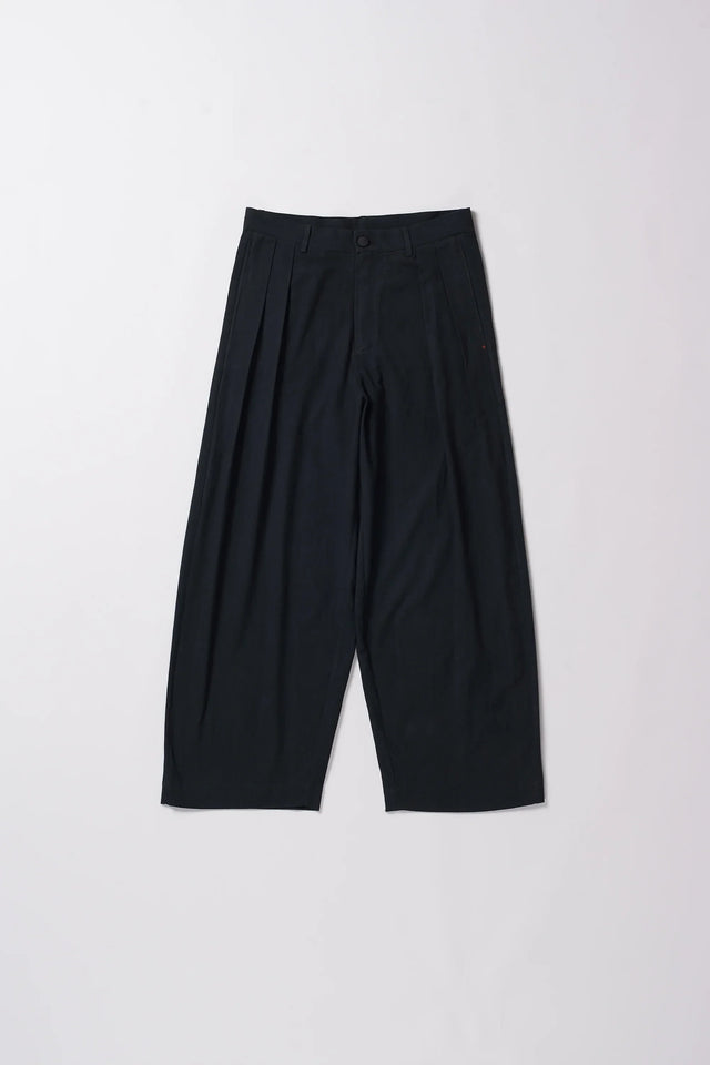 Cotton Pleated Trousers in Black