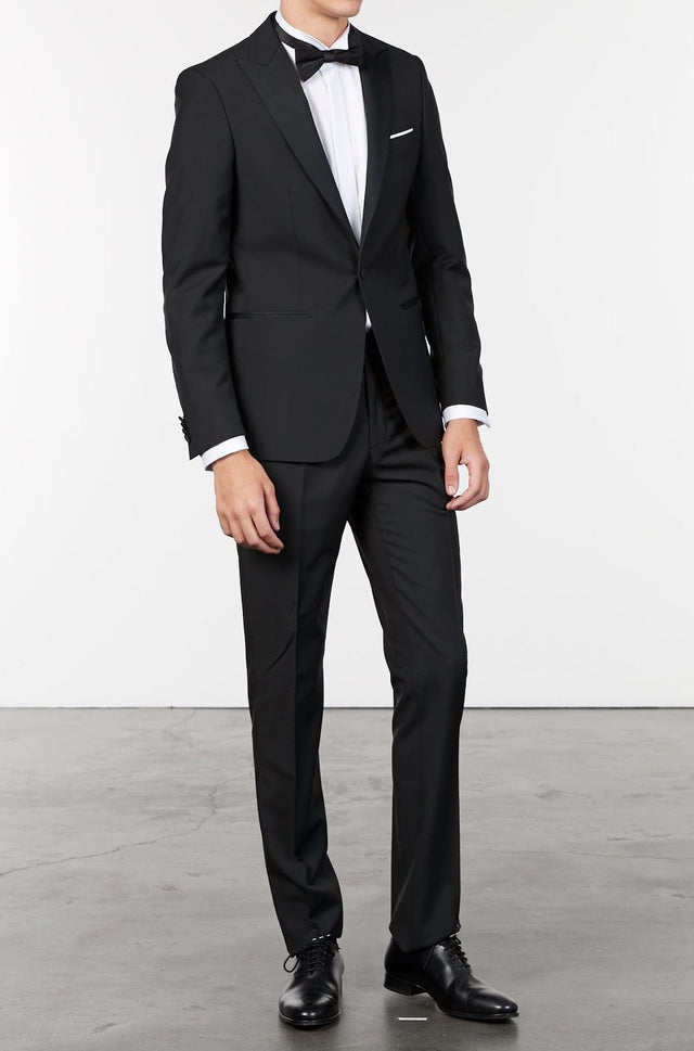 Litan wool tuxedo with pointed collar