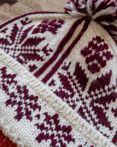Jacquard Pom Beanie Bordeaux