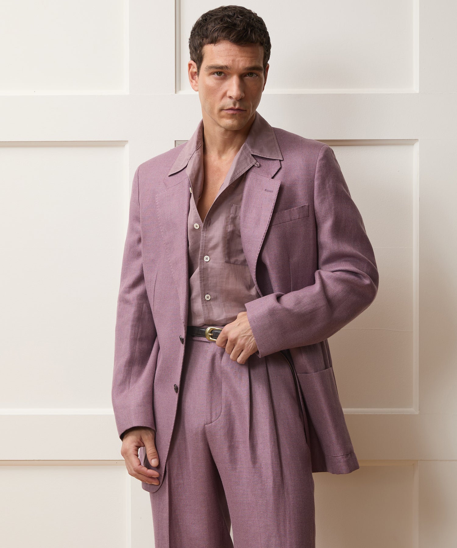 Italian Linen-Wool Single-Breasted Wythe Suit