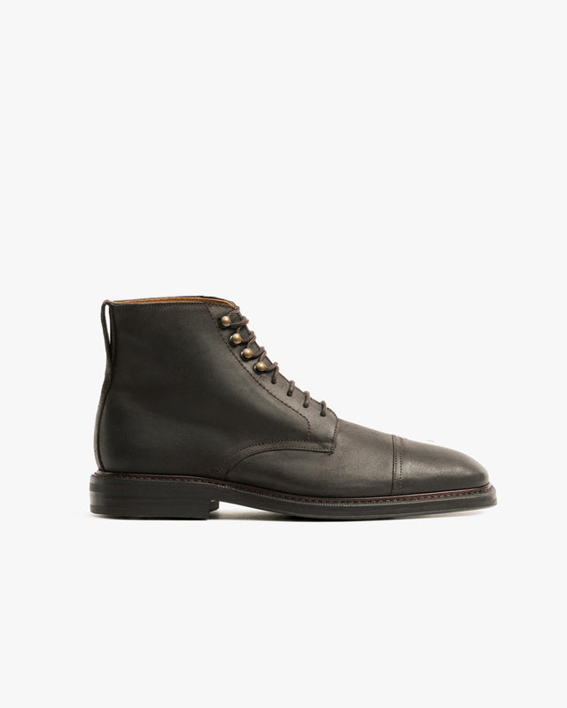 Abisko – Brown Waxed Suede