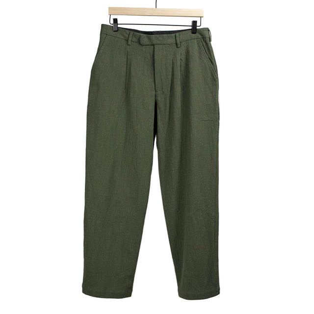 Sheffield pleated trousers in moss green ramie