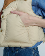 Annelle Vest