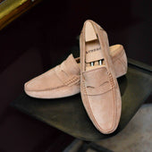 Arsène en daim beige (Archives)
