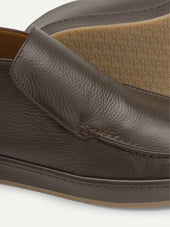 Brown Grain Voyager City Loafer