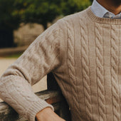 Bowhill Scottish Cashmere Cable Knit Jumper In Stoneage Beige