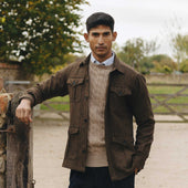 Bowhill Scottish Cashmere Cable Knit Jumper In Stoneage Beige