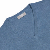 Drayton Cotton And Cashmere Fine Knit V Neck Jumper In Carolina