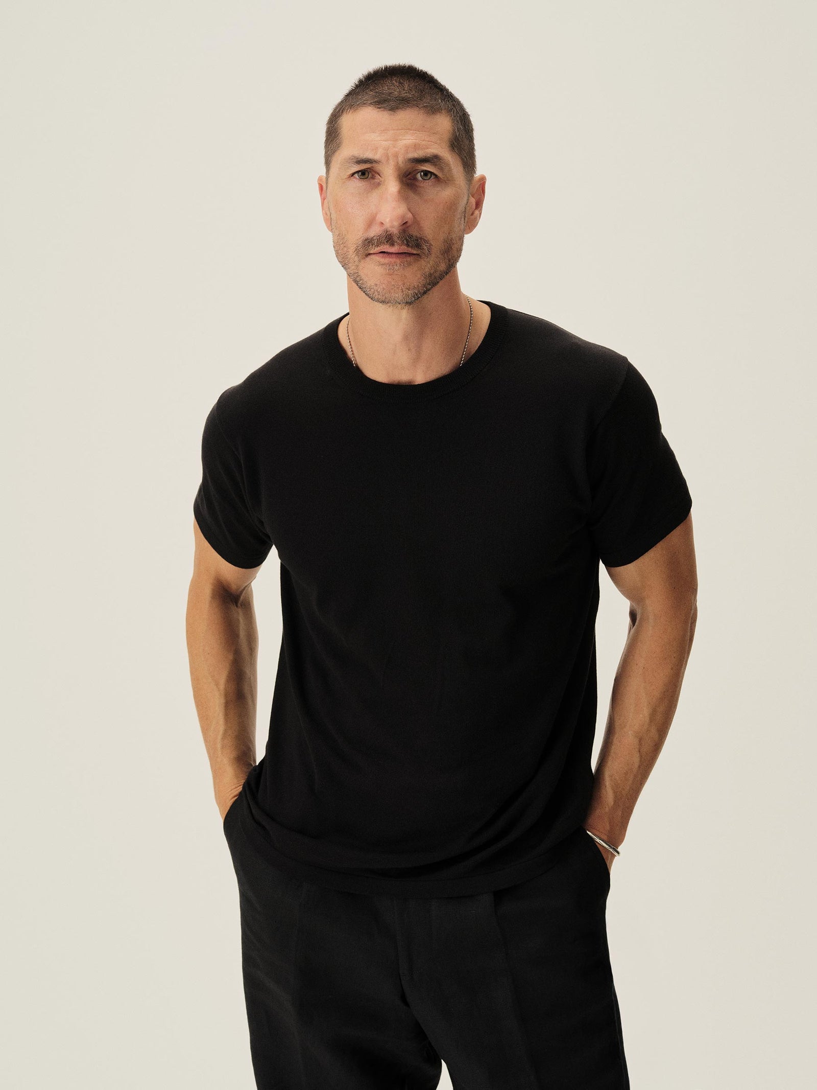 Black Como Cashmere Crew