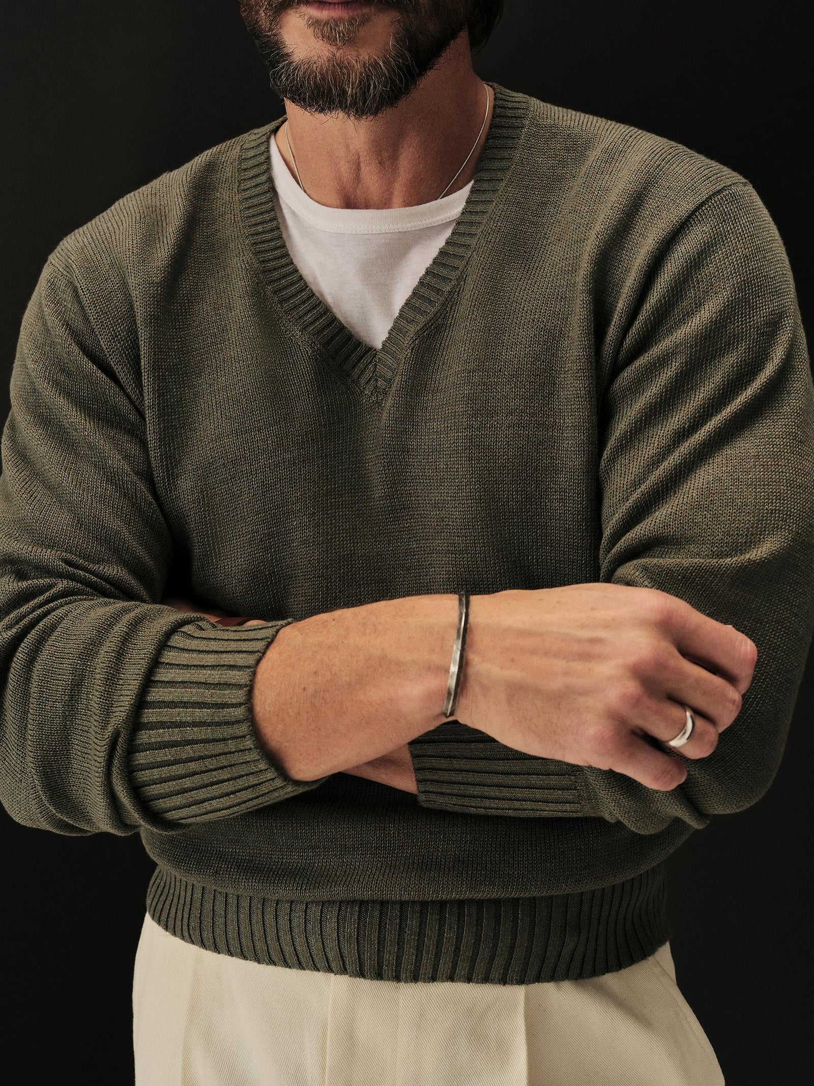 Coastal Pine Biella Linen Wool V-Neck