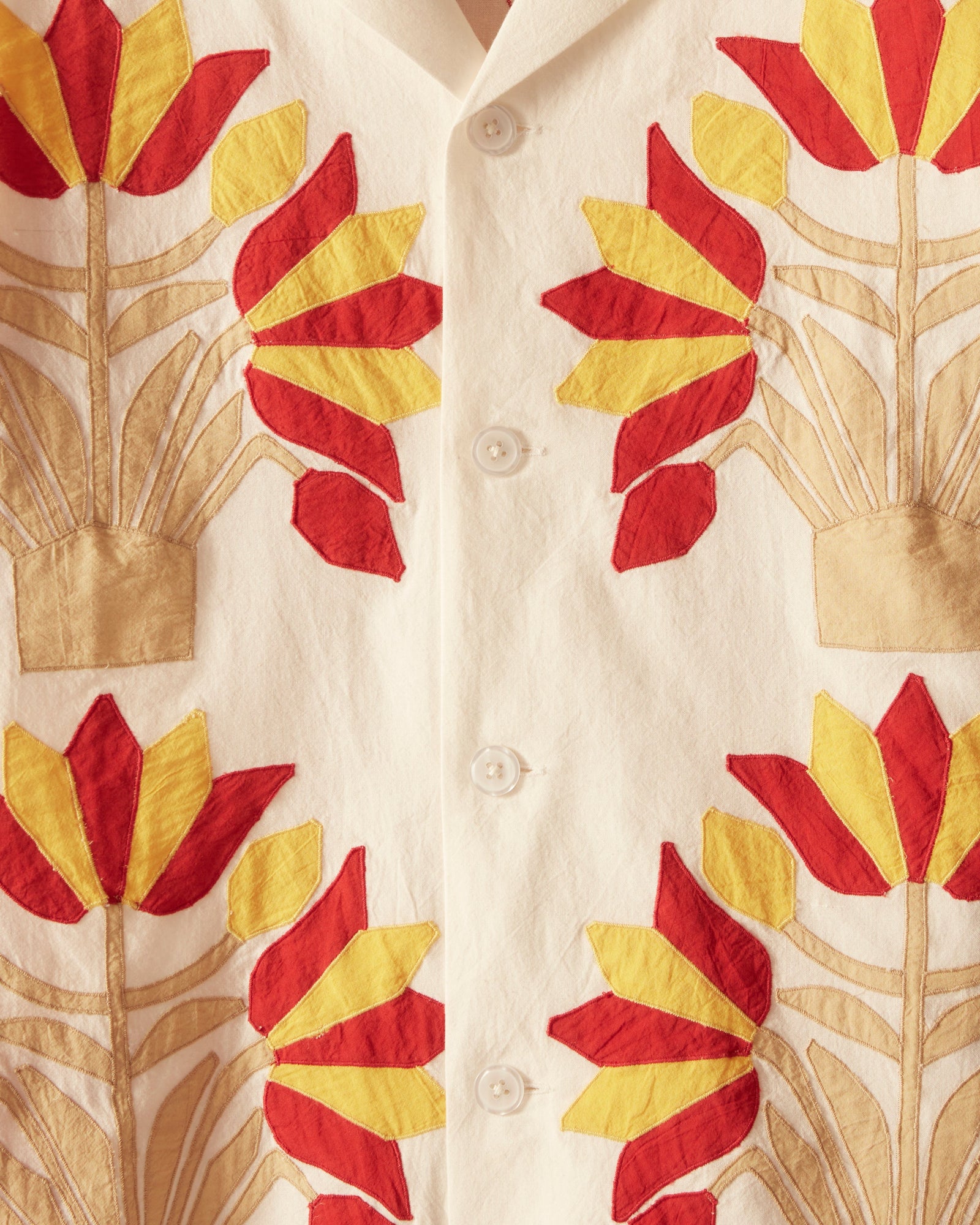 Foliage Appliqu Short Sleeve Shirt