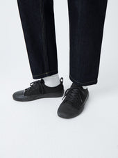 Byrd Canvas Shoe In Darkest