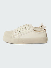 Byrd Canvas Shoe In Dove