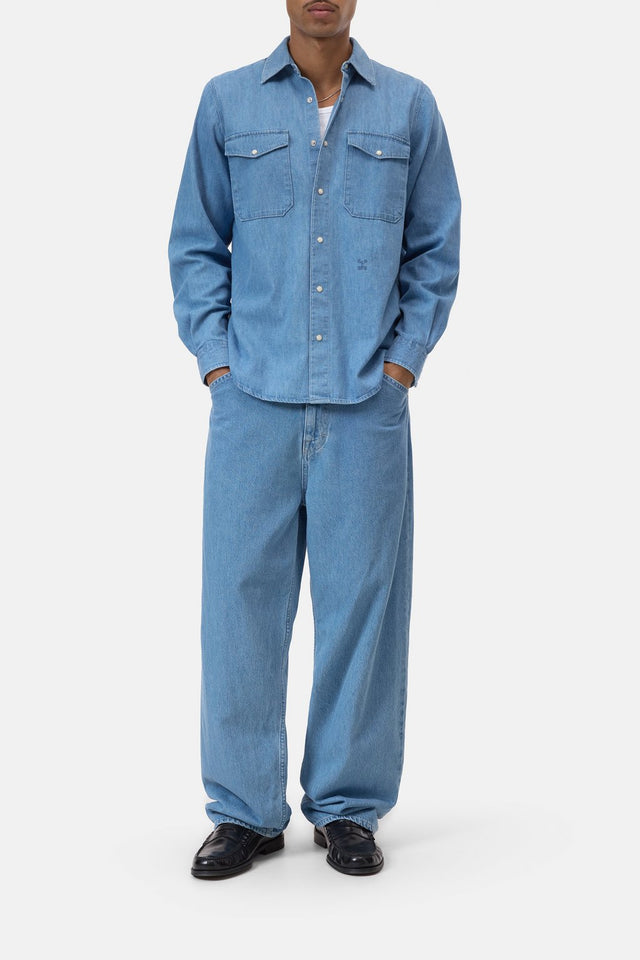 Army shirt made of denim | Closed