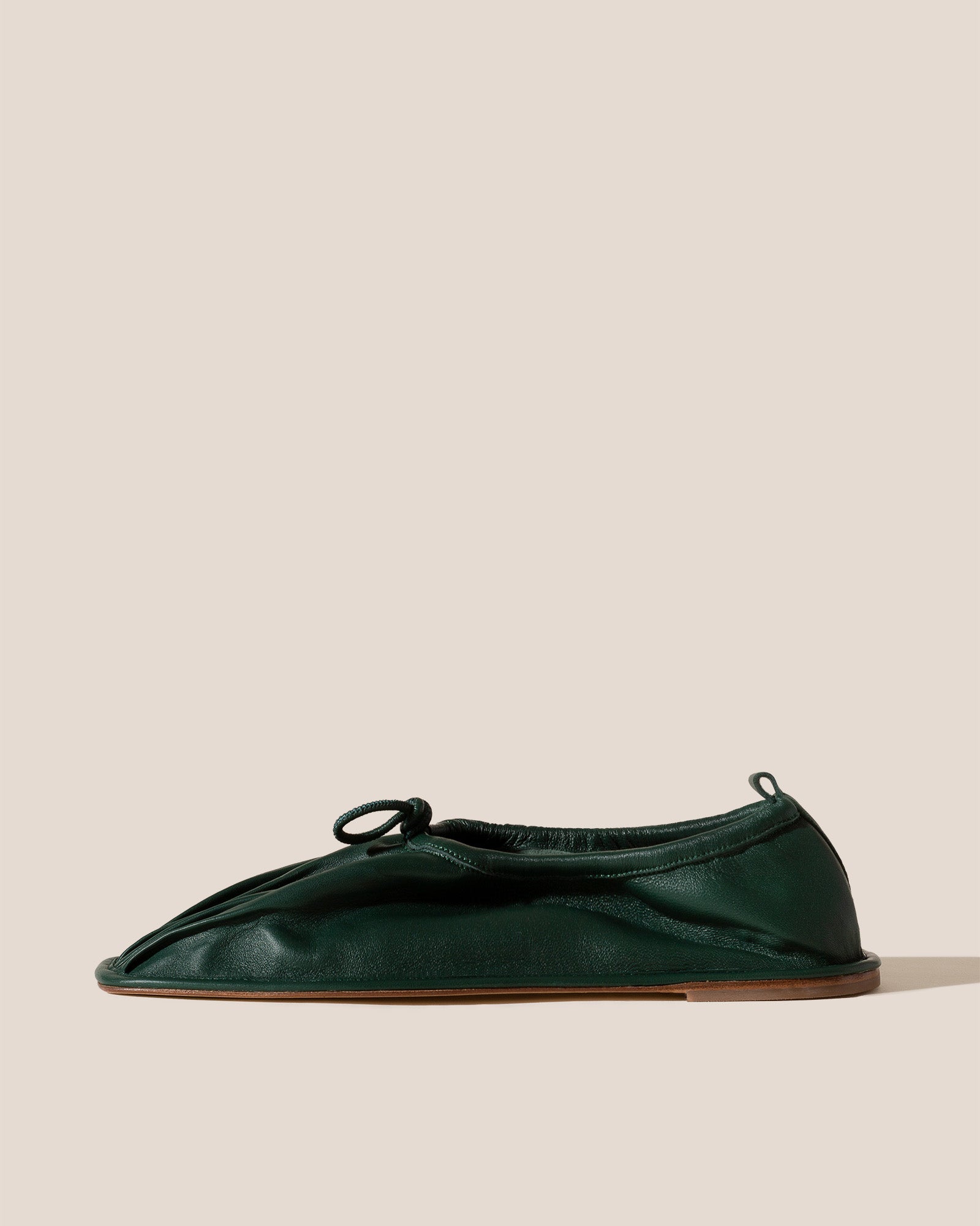 PUNTERA - Men's Pleated-Toe Pump