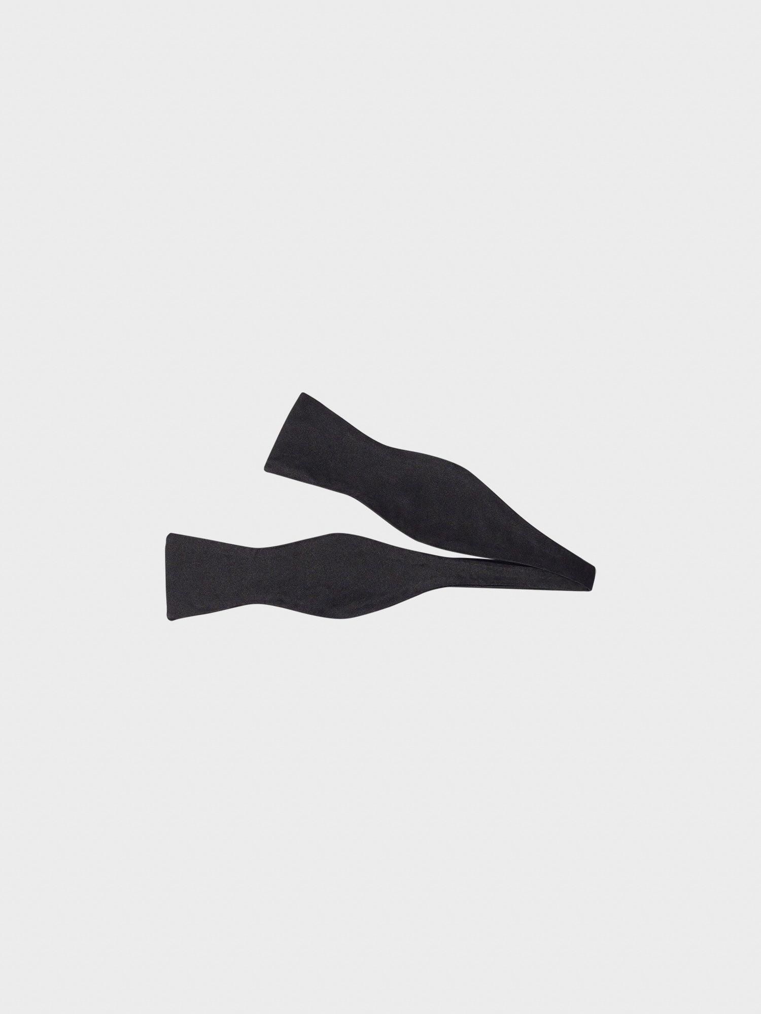 Papillon da annodare in seta nero