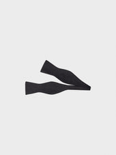 Papillon da annodare in seta nero