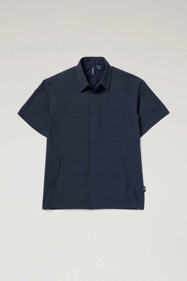Anytime Short-Sleeved Shirt in Recycled Stretch Polyester - Men - Blue