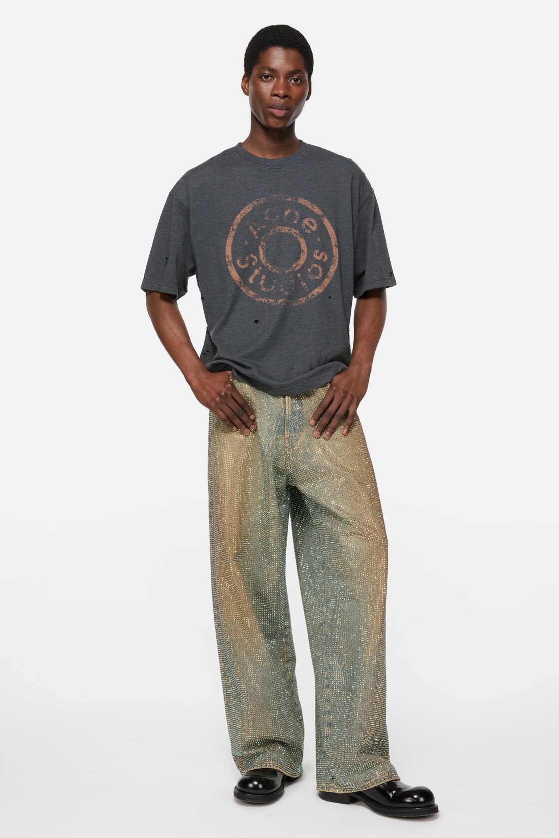 Distressed logo t-shirt