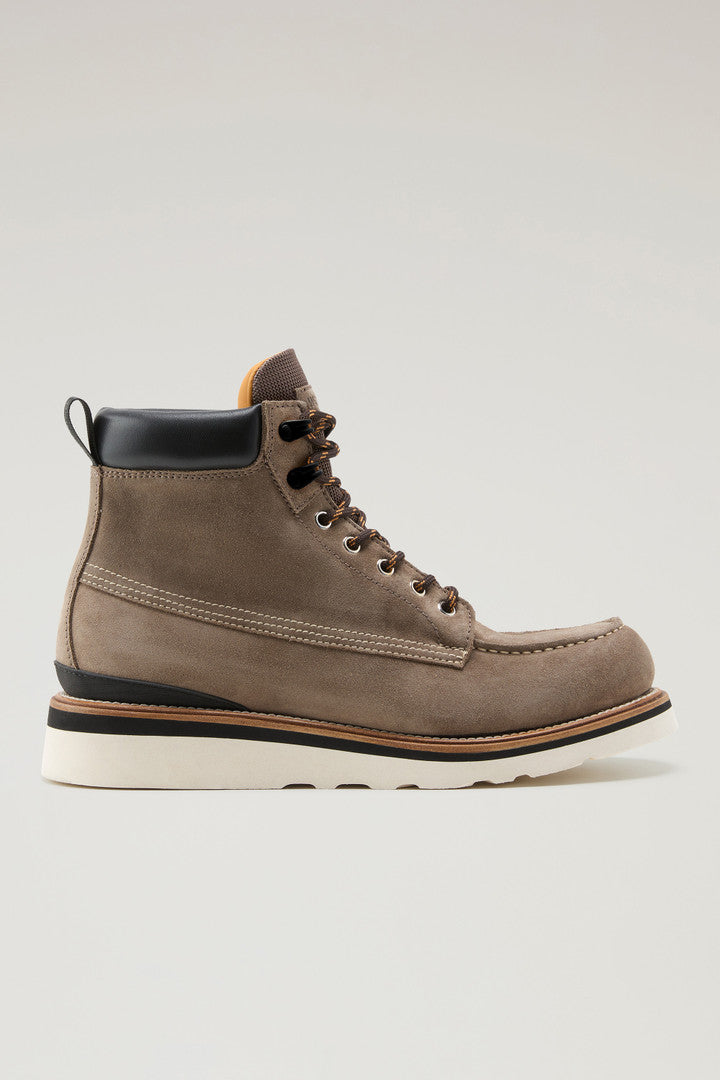 Moc Toe Boots In Suede Men