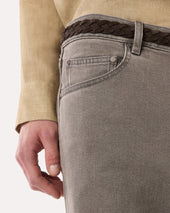 Jeans Grigio Con Fondo Asciutto