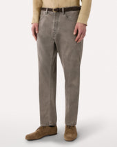 Jeans Grigio Con Fondo Asciutto