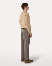 Jeans Grigio Con Fondo Asciutto