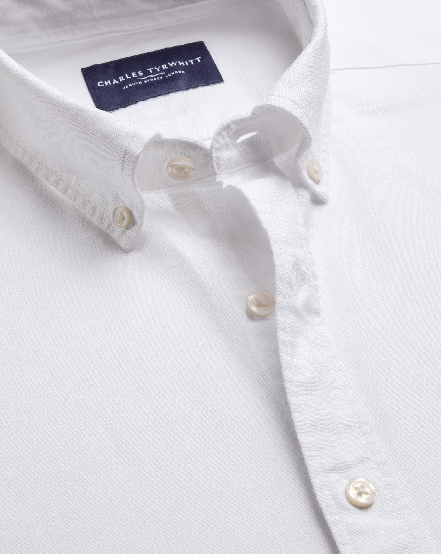 Short Sleeve Button-Down Stretch Washed Oxford Shirt – White