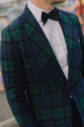 Classic Collar Pleated Dress Shirt In Poplin