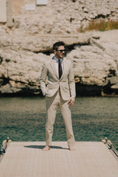 Single Breasted Notch Lapel Suit In Seersucker