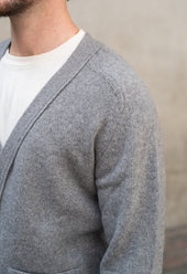 LAMBSWOOL 5 BUTTON CARDIGAN GREY