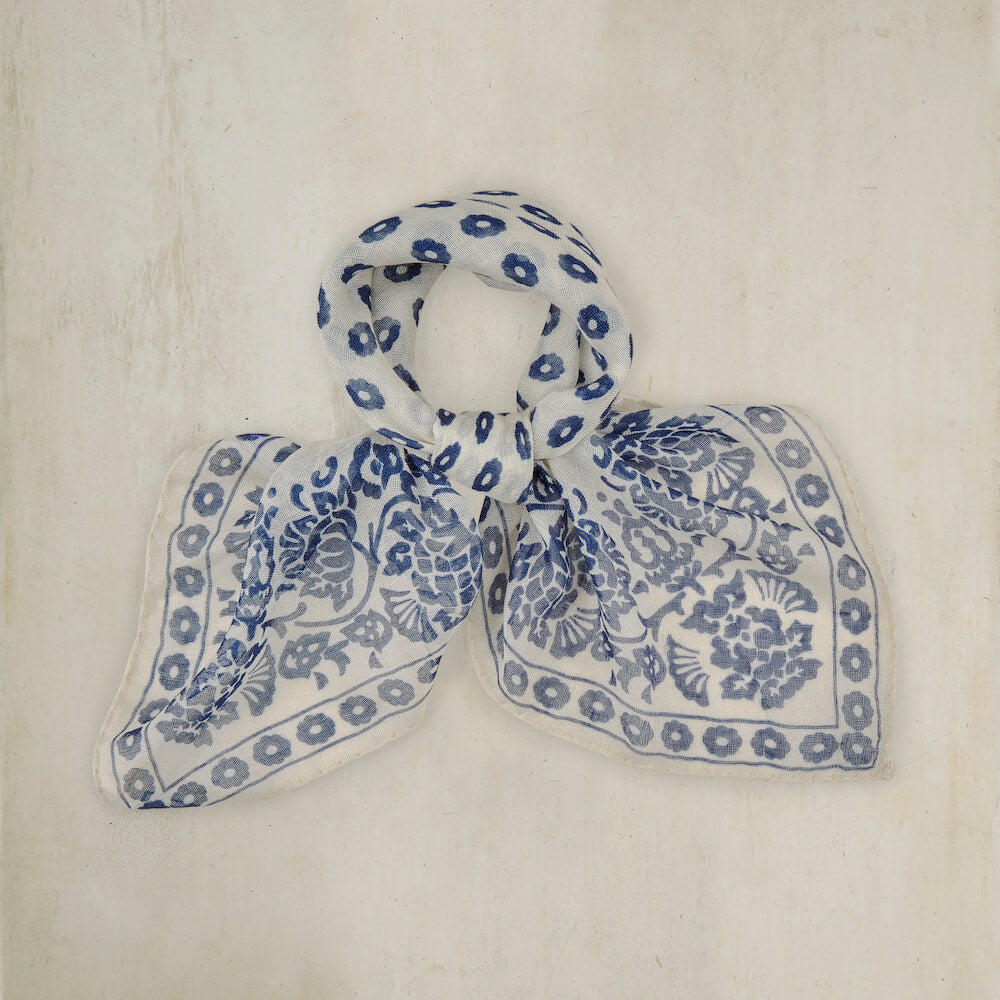 Cashmere And Silk Geometric Provence Neckerchief In